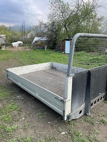 самосвальный кузов: Кузов бортовой Mercedes-Benz, Б/у — 1