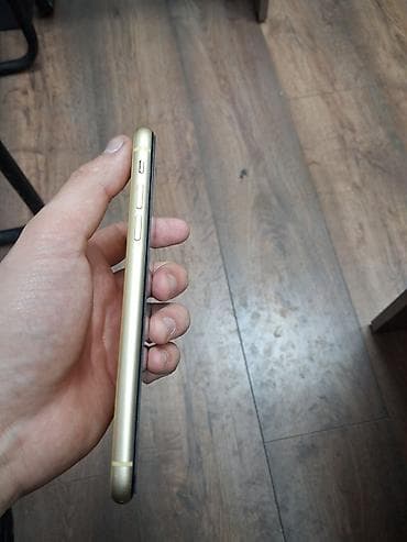 iphone 3g: IPhone Xr, Желтый — 2