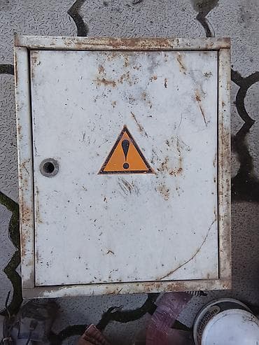 solutions elementary: Электрический щит, Металлические — 1