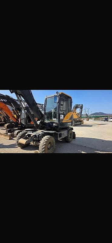 Башка транспорт: Срочно Продаю экскаватор Хундай HW60A+ год 2022. 7300моточас — 1