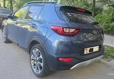 ровер 400: Kia Stonic: 2018 г., 1.6 л, Робот, Дизель, Кроссовер — 3