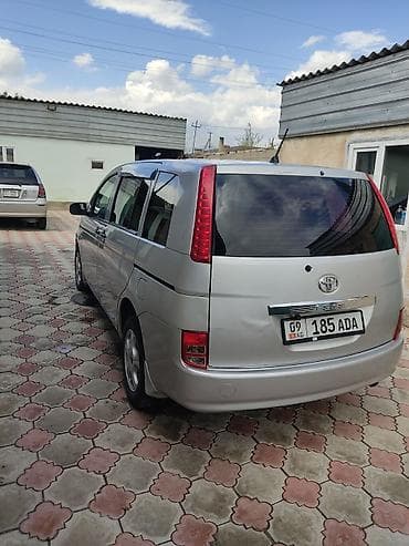 mers 203: Toyota Isis: 2004 г., 1.8 л, Автомат, Бензин, Минивэн — 3