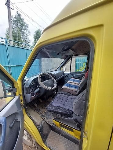 Унаа: Жеңил жүк ташуучу унаа, Mercedes-Benz, Стандарт, 2 т, Колдонулган — 2