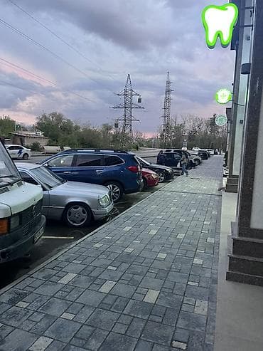 пл: Сдается в аренду коммерческое помещение на втором этаже современного — 1