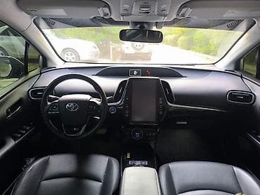 rav4 2021: Toyota Prius: 2020 г., 1.8 л, Автомат, Гибрид, Хэтчбэк — 7