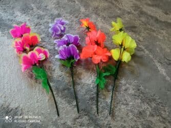 нан жапкыч: Цветы пластиковые искусственные цветы.
Длина 50см.
50с - 1шт — 3