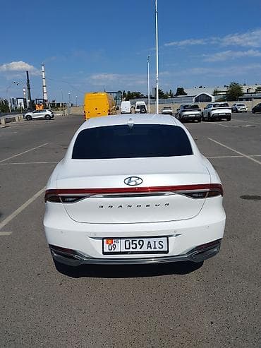 s класс 221: Hyundai Grandeur: 2021 г., 2.4 л, Автомат, Гибрид, Седан — 2