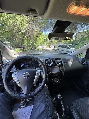 ниссан авто: Nissan Note: 2014 г., 1.5 л, Механика, Дизель, Хэтчбэк — 5