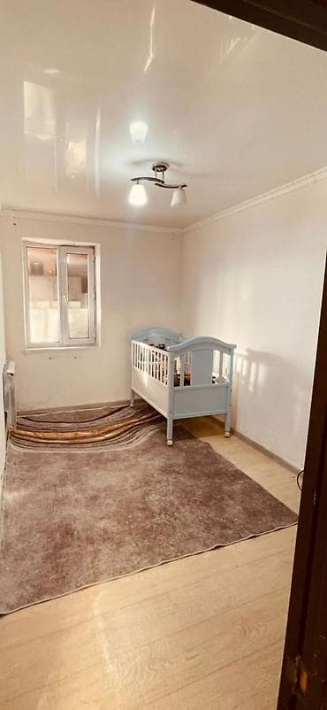 первомайский район: 60 м², 4 комнаты, Забор, огорожен — 2