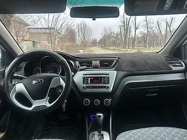 Продажа авто: Kia Rio: 2015 г., 1.4 л, Автомат, Бензин, Седан — 4