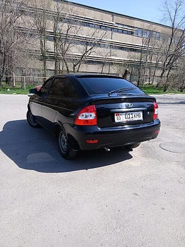 2011: ВАЗ (ЛАДА) Priora: 2011 г., 1.6 л, Механика, Бензин, Лифтбек — 2