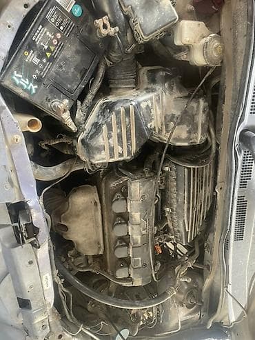 sonata 2 4: Honda Civic: 2001 г., 1.4 л, Автомат, Бензин, Хэтчбэк — 10