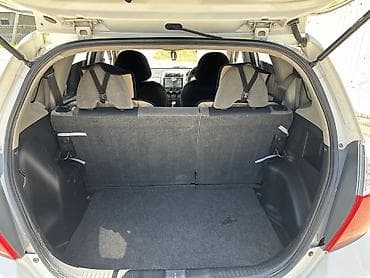 jet car: Honda Fit: 2003 г., 1.3 л, Автомат, Бензин, Хэтчбэк — 9