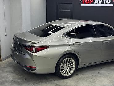 audi q3: Lexus ES: 2019 г., Гибрид, Седан — 5