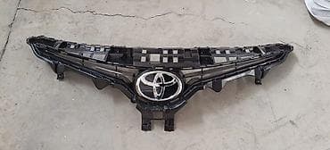 Toyota camry 70 решетка верхнея se/ le / хle/ xse новые Гунчжоу