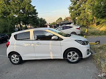 step 2: Chevrolet Spark: 2018 г., 1 л, Вариатор, Бензин, Хэтчбэк — 7