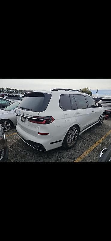 x5 2020: BMW X7: 2023 г., 3 л, Автомат, Бензин, Кроссовер — 4