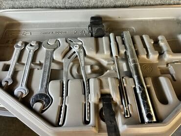 бу наборы ключей: Комплект ключей на БМВ Е34. 6 предметов и кейс. Ключи в отличном — 3