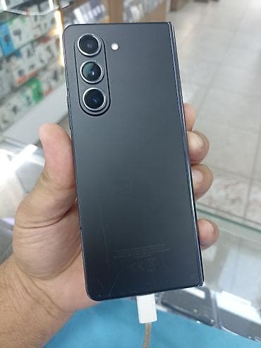 samsung flip z: Samsung Galaxy Fold 5G, Б/у, 256 ГБ, цвет - Черный — 3