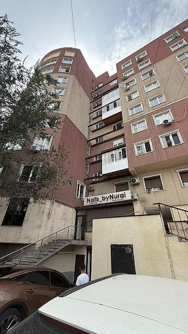 продам гараж: ПРОДАЁТСЯ коммерческий объект: подвальное помещение + 2 парковочных — 4