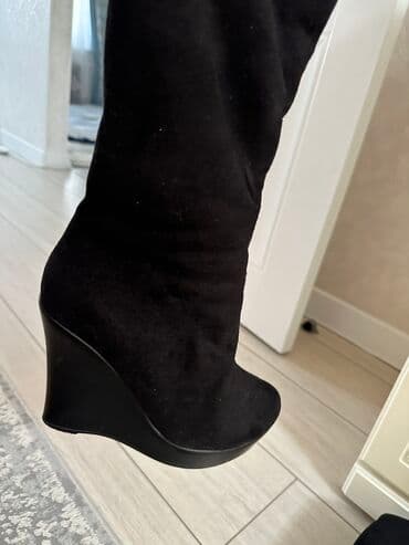 кок: Продаю новый
Натуральный замшы
Размер:35
Цена:500с
Мкр Кок -Жар — 1