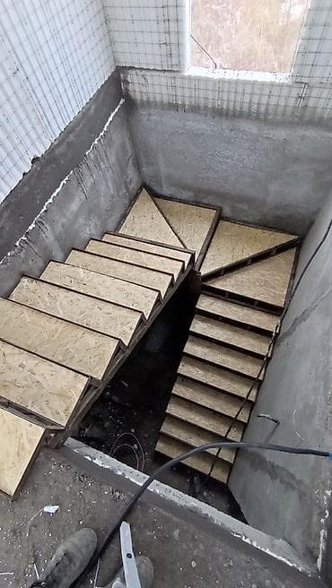 мансардный: Металлическая лестница Наружные, Форма лестницы: Много-маршевая — 9