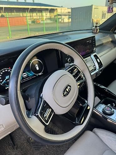 deepal so7: Kia Sorento: 2021 г., 1.6 л, Автомат, Гибрид — 6