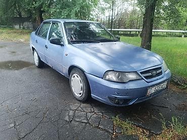 Daewoo Nexia: 2008 г., 1.5 л, Механика, Бензин, Седан