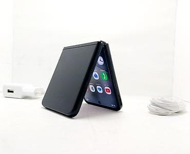 адаптер: Samsung Galaxy Z Flip 3, Б/у, 128 ГБ, цвет - Черный, 1 SIM, 2 SIM, eSIM — 5