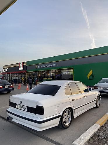 продаю бмв: BMW 5 series: 1990 г., 2.5 л, Механика, Бензин, Седан — 3