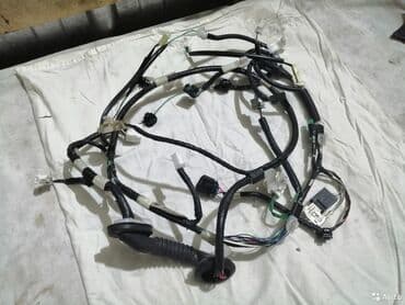 сколько стоит усилитель для колонок: Toyota Fortuner Проводка салона, Тойота Фортунер электропроводка — 1