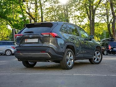 Toyota RAV4: 2019 г., 2.5 л, Автомат, Гибрид, Кроссовер — 2