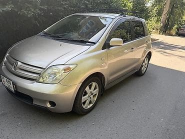 Продажа авто: Toyota Ist: 2003 г., Хэтчбэк — 3