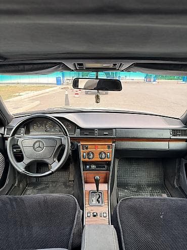мигалки на машину: Mercedes-Benz W124: 1993 г., 3.2 л, Автомат, Бензин, Седан — 5