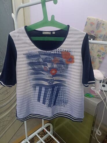 спортивное оборудование: Футболки — 1