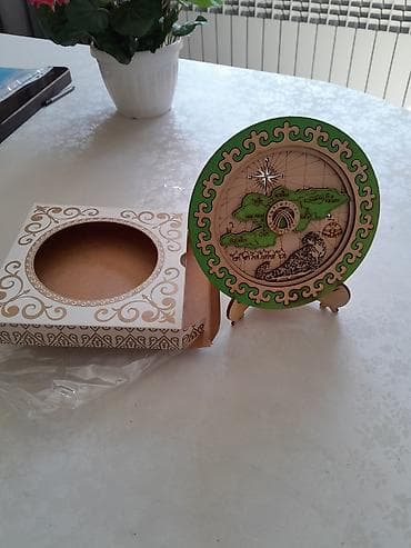 обеденный стол бишкек: Декоративная настольная тарелка-панно из дерева с картой Кыргызстана — 2