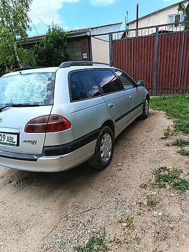 Унаа сатуу: Toyota Avensis: 2002 г., 0.2 - engine capacity л, Кол менен иштөөчү, Дизель, Универсал — 3