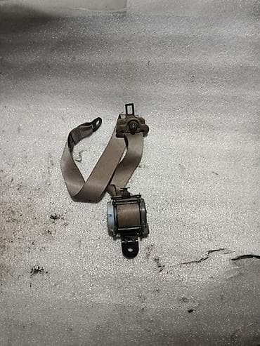 ремни с литой пряжкой: Автомобильный передний ремень безопасности в сборе (инерционный — 1