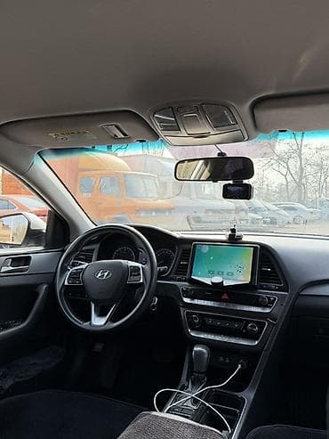 сиденья на вито: Hyundai Sonata: 2018 г., 2 л, Автомат, Газ, Седан — 7