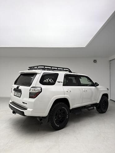 Toyota: Toyota 4Runner: 2020 г., 4 л, Автомат, Бензин, Внедорожник — 4