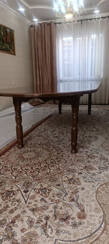 купить бу стол и стулья: Стол для зала, Б/у, Не раскладной, Овальная — 2