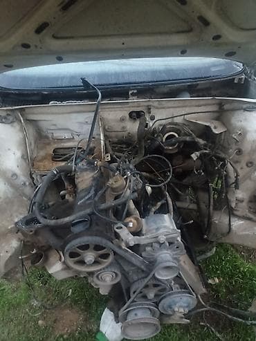 a4 b6: Разбор на запчасти: Audi 80 B3 (седан, белый) матор жакшы кимге — 1