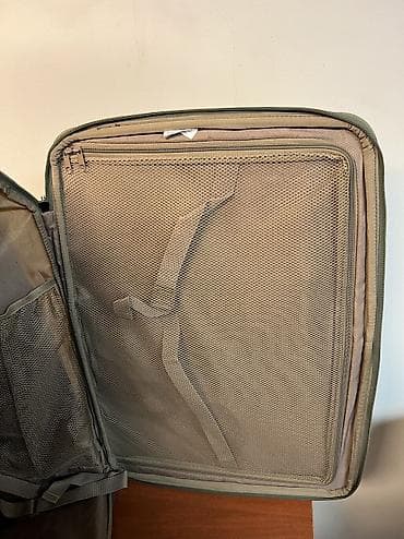 Очки: Чемодан, Б/у, Материал: Полиэстер, Средний (40 - 70 л), Кодовый замок — 4