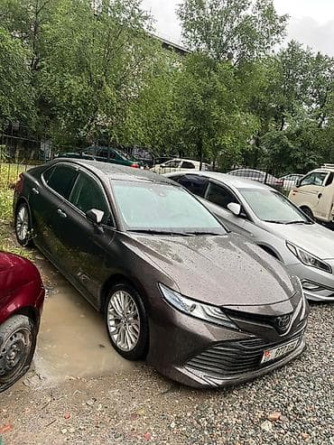 Toyota Camry: 2018 г., 2.5 л, Автомат, Бензин, Седан