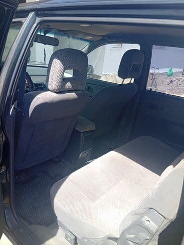 mcv 21: Mitsubishi Space Wagon: 1998 г., 0.2 л, Механика, Бензин, Минивэн — 4