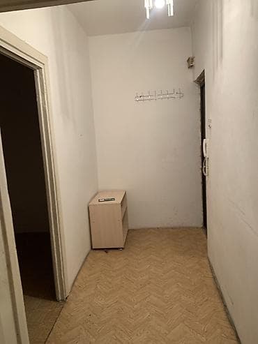 1 комната, 35 м², 2 этаж, Старый ремонт — 3