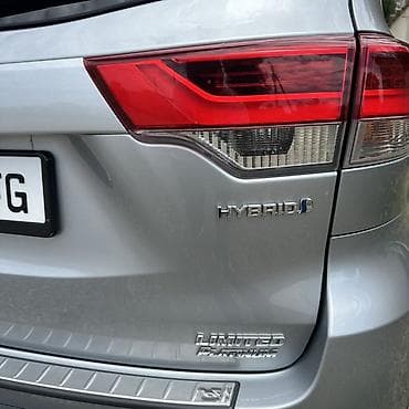 Toyota Highlander: 2019 г., Гибрид, Кроссовер — 4