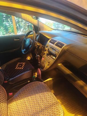 Продажа авто: Honda Civic: 2004 г., 1.6 л, Механика, Бензин, Хэтчбэк — 6