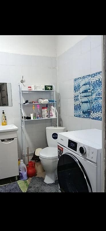 сдаю ком: 60 м², 3 комнаты, Забор, огорожен — 3