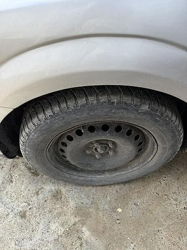 Транспорт: Ford Mondeo: 2002 г., 1.8 л, Кол менен иштөөчү, Бензин, Седан — 2